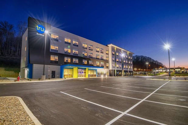 Images Tru by Hilton West Bristol TN