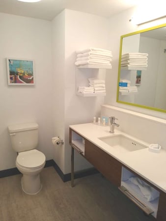 Images Hampton Inn Paramus