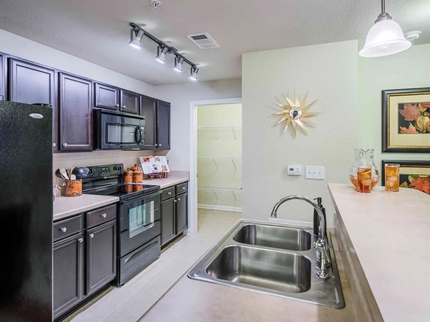 Images Amberleigh Bluff Apartments