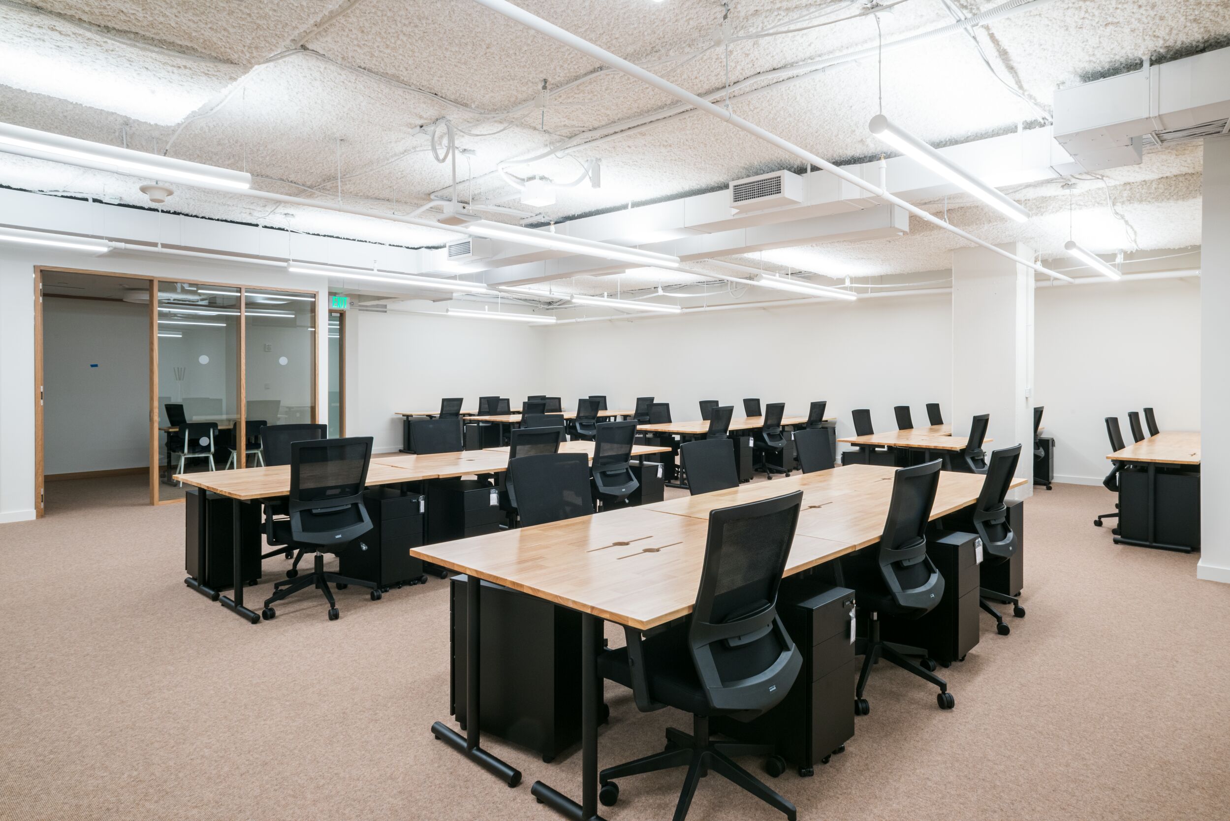 Private Office WeWork Washington (202)810-0946