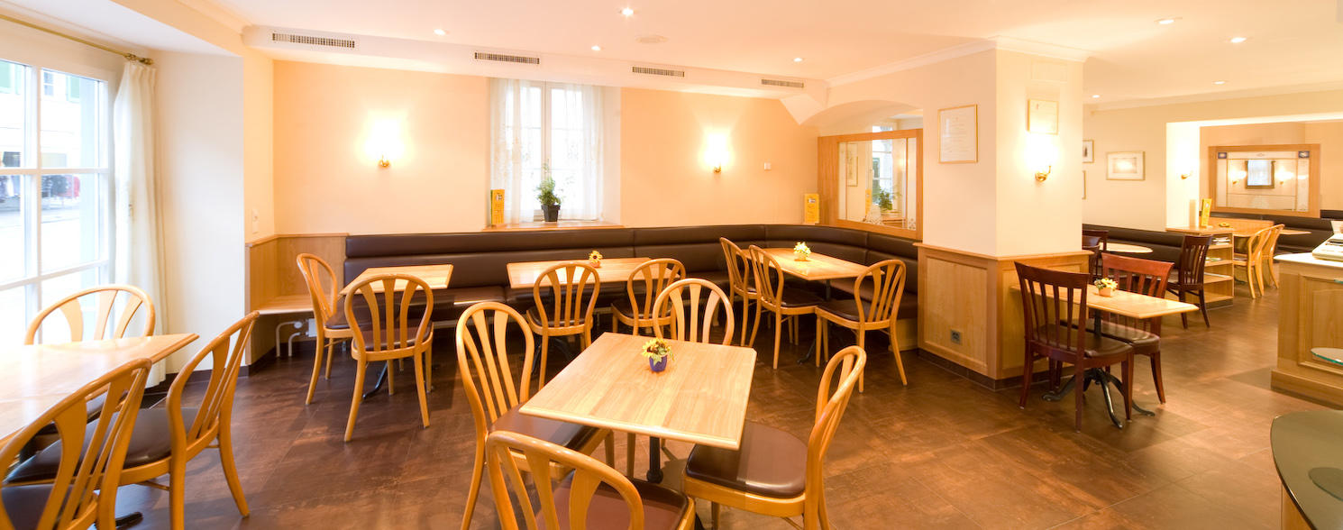 Kern Konditorei Café, Hauptstrasse 26 in Laufen