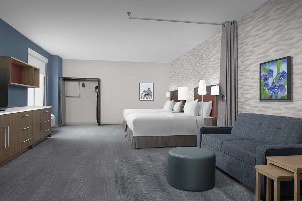 Guest room