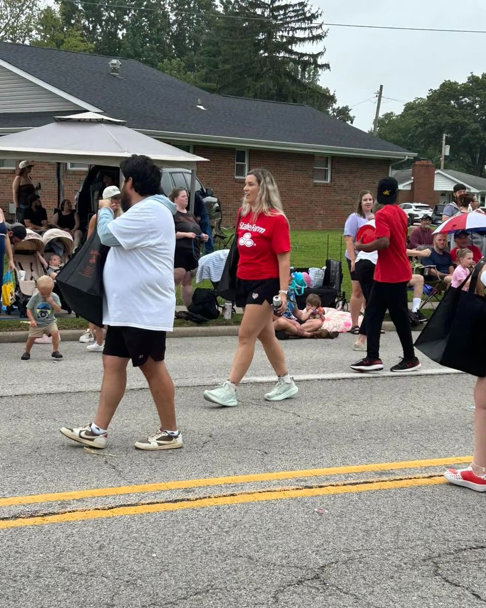 We had the best time walking in the parade on Saturday for Mascoutah Homecoming! I love doing this each year and always look forward to it. What a fun time! Here is to next year!