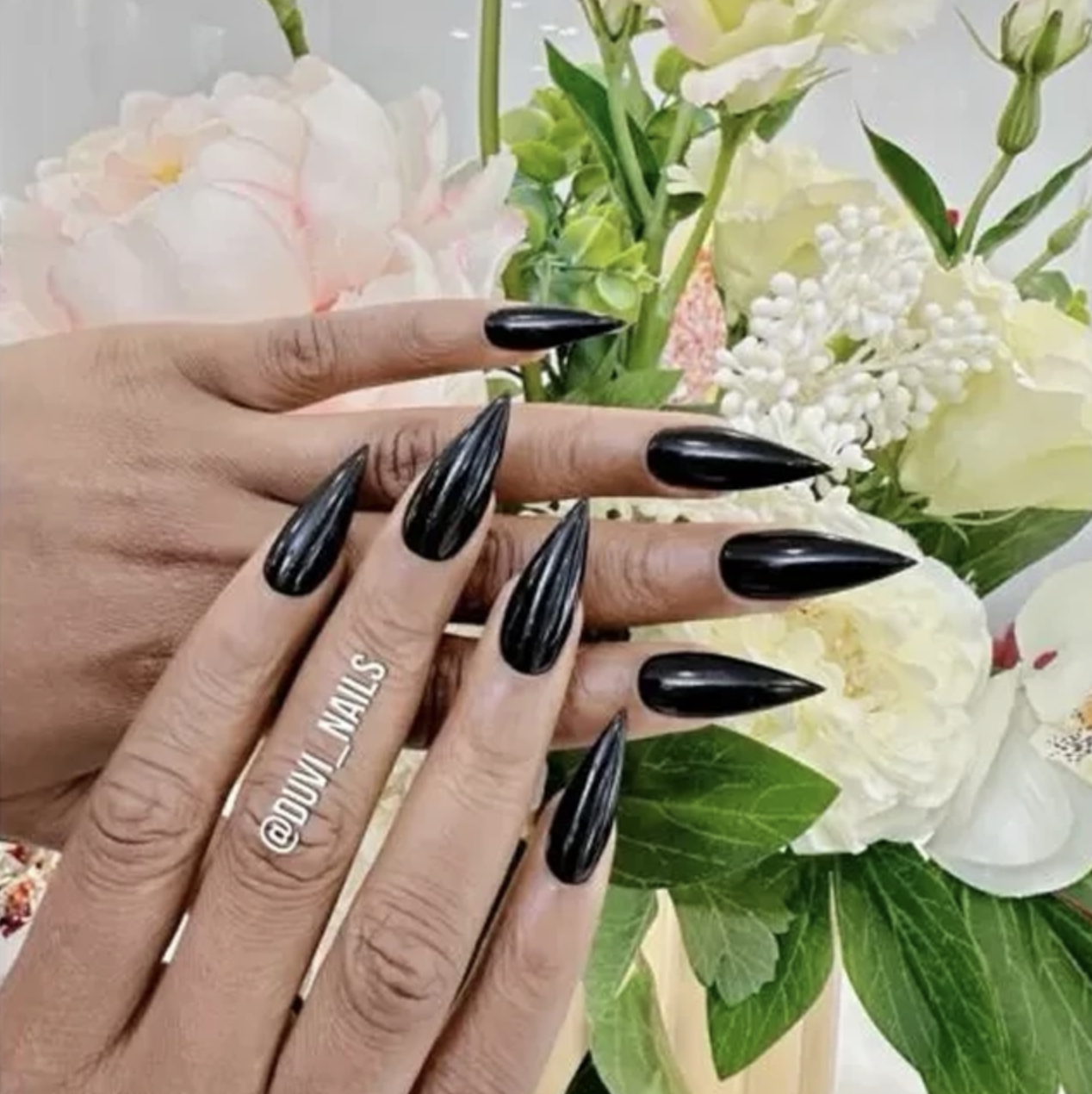 Bilder Nagelstudio Zürich - DUVI Nails an der Langstrasse