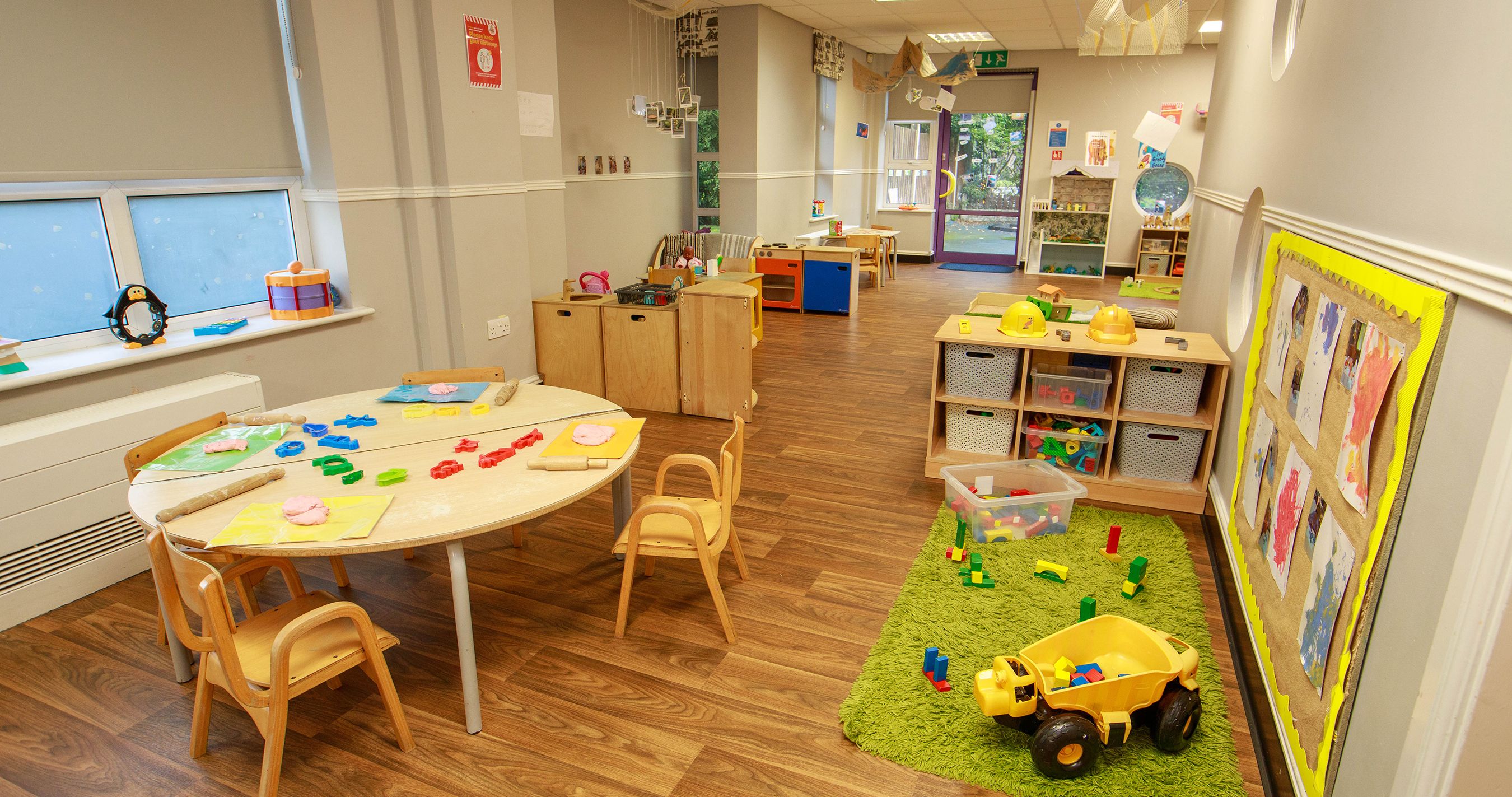 Busy Bees at Wigan, Scholes - The best start in life Busy Bees at Wigan, Scholes Wigan 01942 239939