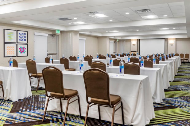 Images Holiday Inn Express & Suites Albuquerque Midtown by IHG
