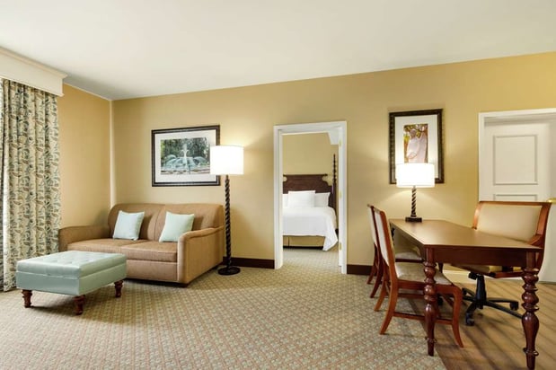 Images Embassy Suites by Hilton Savannah Historic District