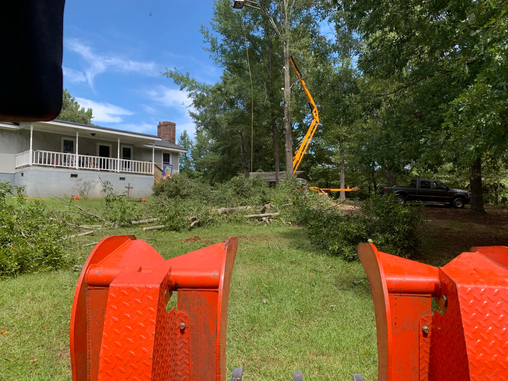 Hensley’s Tree Service and Land Management LLC Image