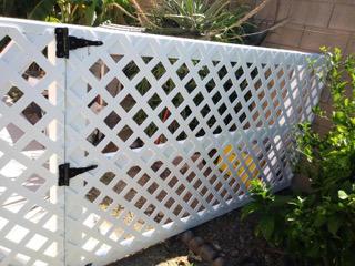 MENDOZA'S CONSTRUCTIONS- long gate