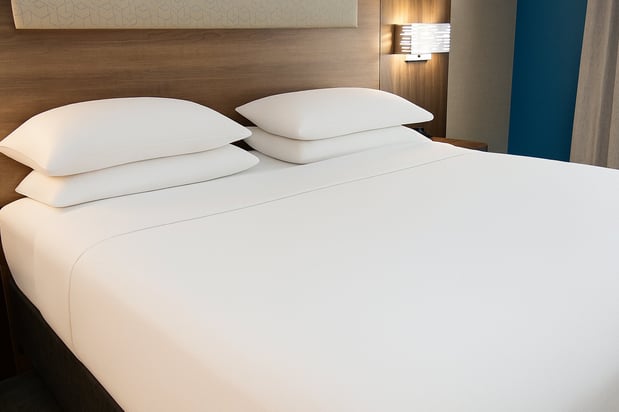 Images Holiday Inn Express & Suites Pittsburgh-South Side by IHG