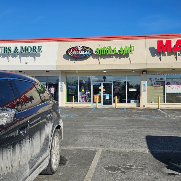 Images CoinFlip Bitcoin ATM - Wonderland Smoke Shop Brick (Brick Township)