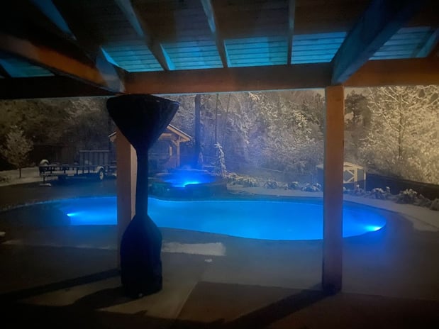 Images NLO Pool and Landscape
