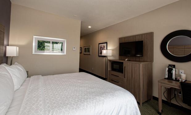 Images Holiday Inn Express & Suites Port Aransas/Beach Area, an IHG Hotel