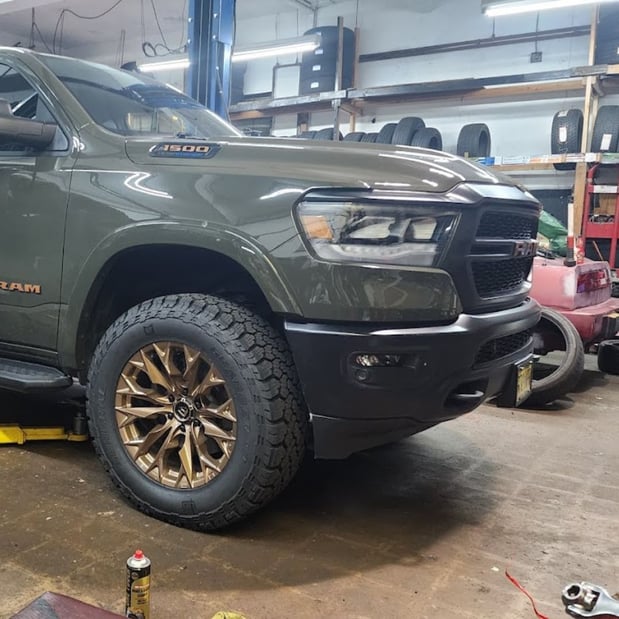 Images VIP Wheel And Tire. Auto Spa