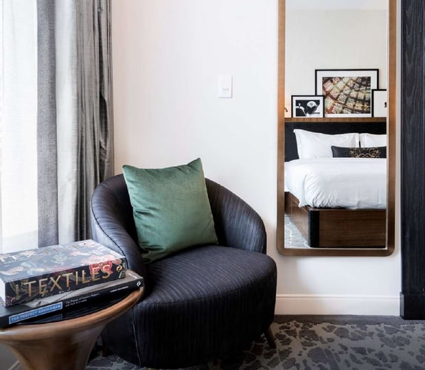 Images LondonHouse Chicago, Curio Collection by Hilton