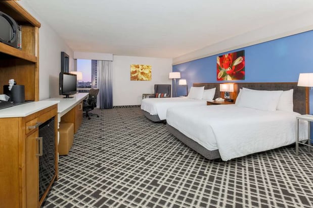 Images Hilton Garden Inn Dallas/Market Center