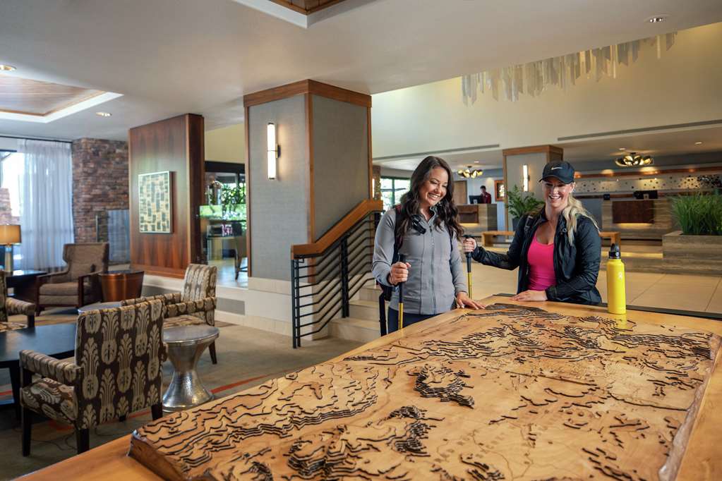 Lobby Hilton Sedona Resort at Bell Rock Sedona (928)284-4040