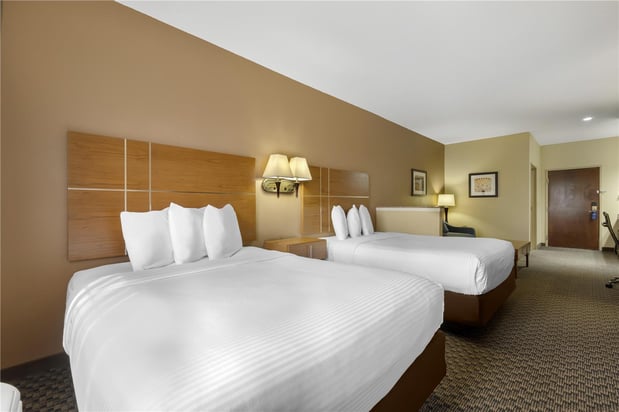 Images Best Western Plus Shamrock Inn & Suites