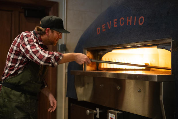 Images Mama Devechios Pizzeria