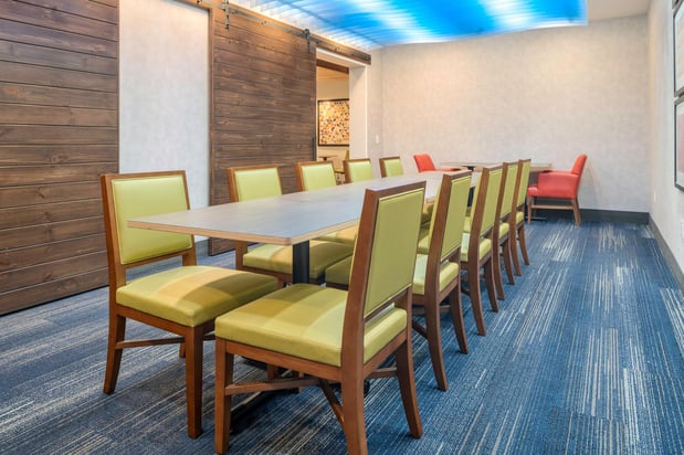 Images Holiday Inn Express & Suites Macon - I-475 by IHG