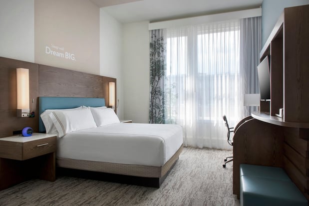 Images Even Hotel Long Island City - New York by IHG