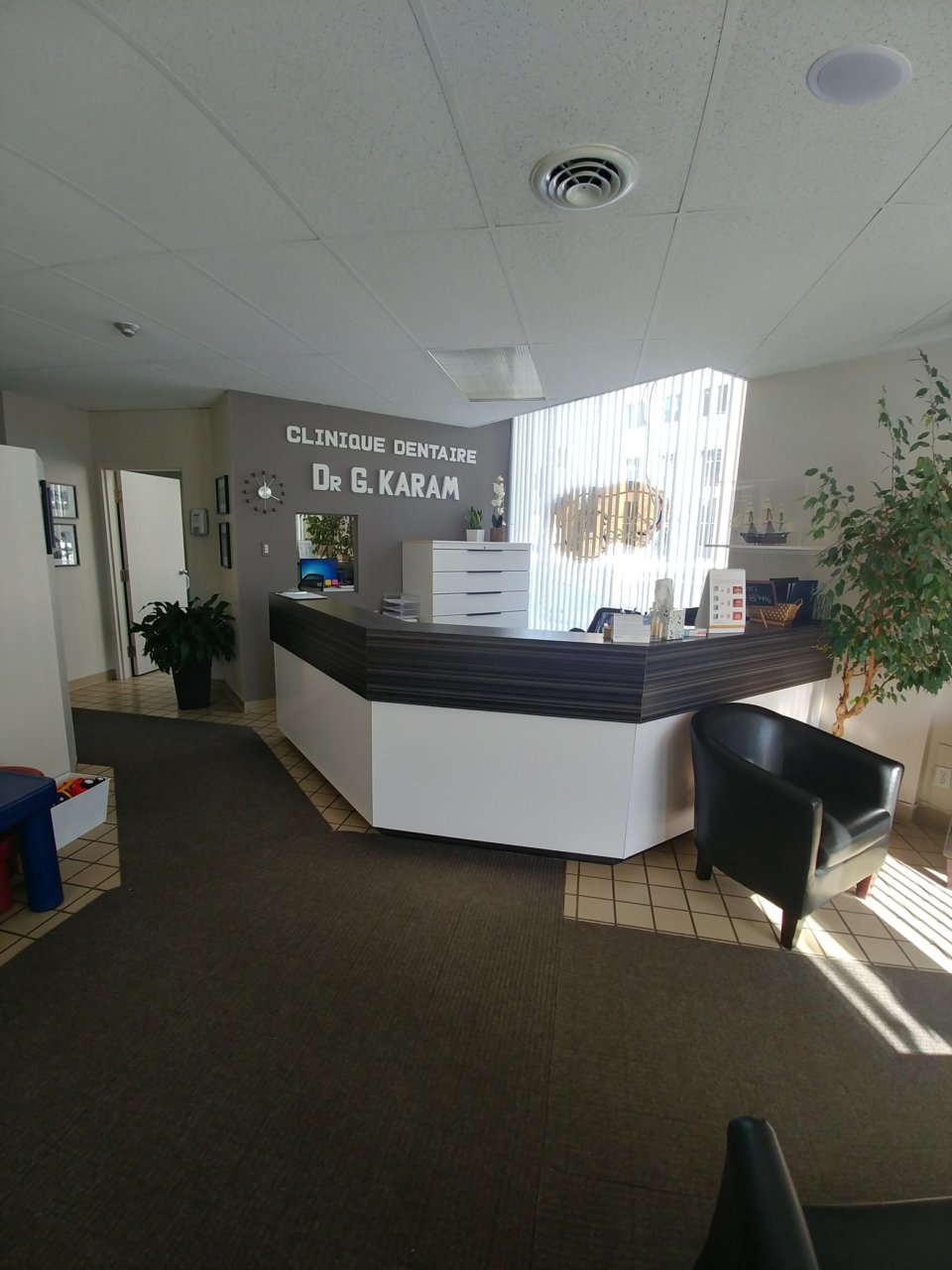 Images Clinique Dentaire Dr. Karam - Dentiste, Blanchiment Dentaire Ahuntsic