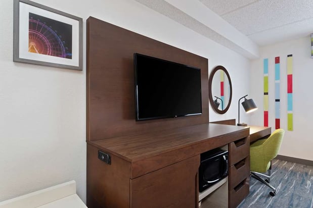 Images Hampton Inn & Suites Orlando Intl Dr N