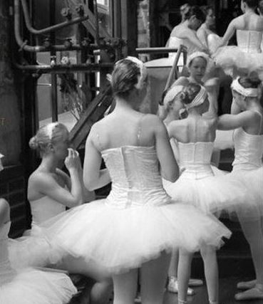 Images Raija Lehmussaaren Balettikoulu