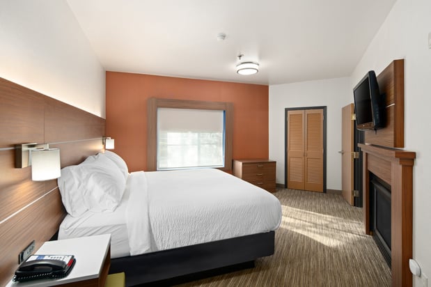 Images Holiday Inn Express & Suites Coeur D Alene I-90 Exit 11 by IHG