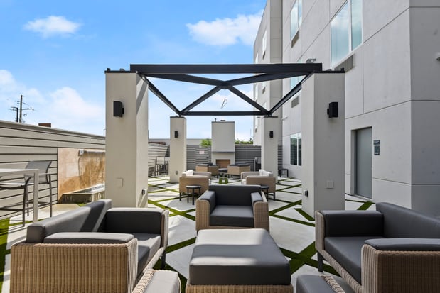 Images Holiday Inn Gonzales by IHG