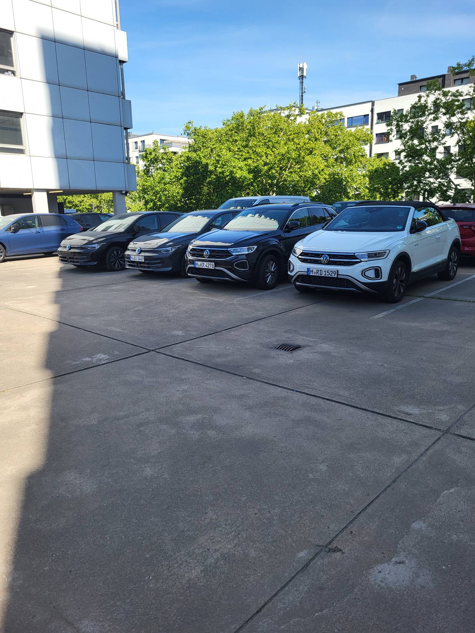 SIXT Transporter & Autovermietung Frankfurt am Main West/Messe, Mainzer Landstr. 351-353 in Frankfurt am Main
