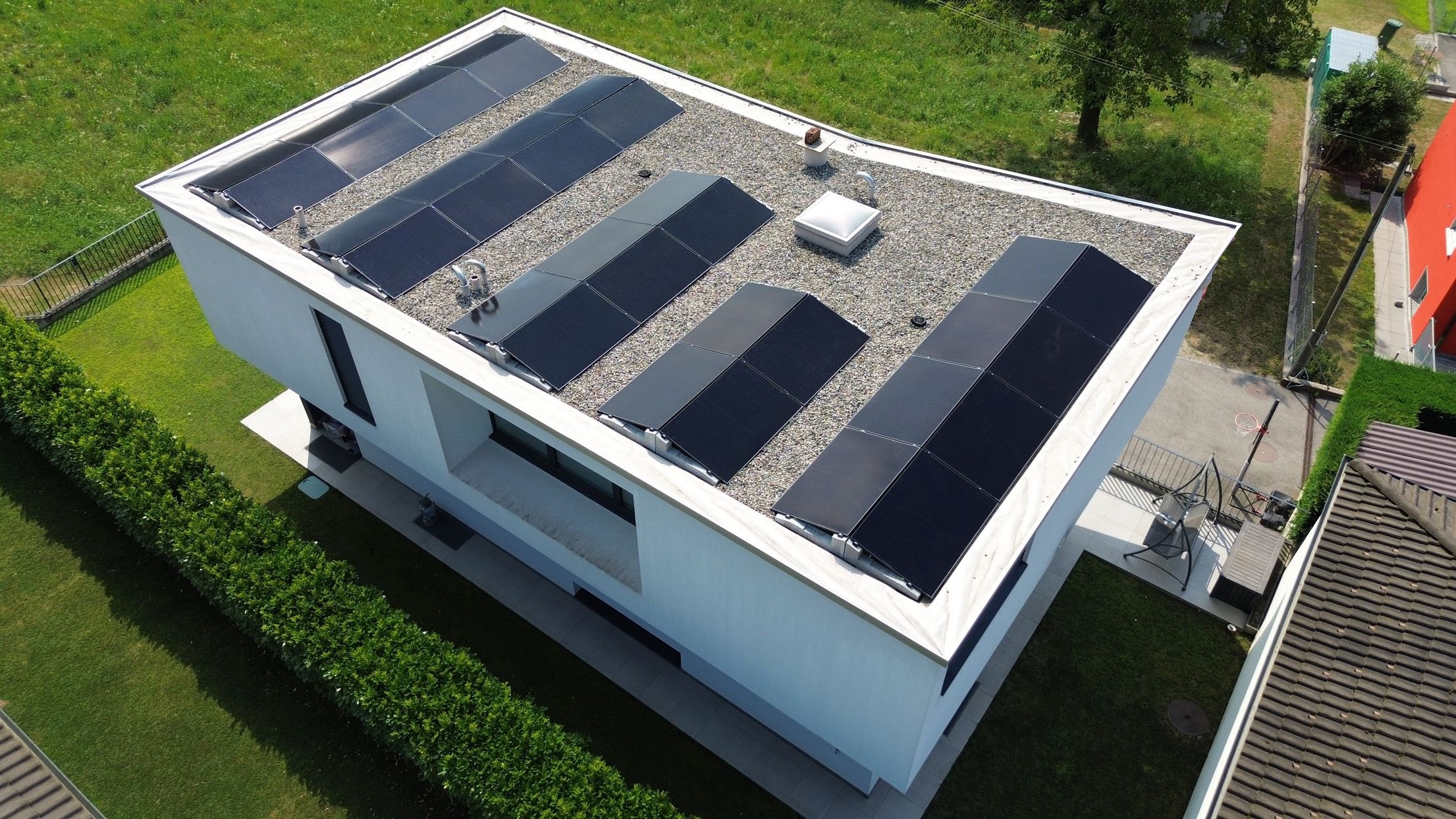 Bilder New Power Solutions Sa