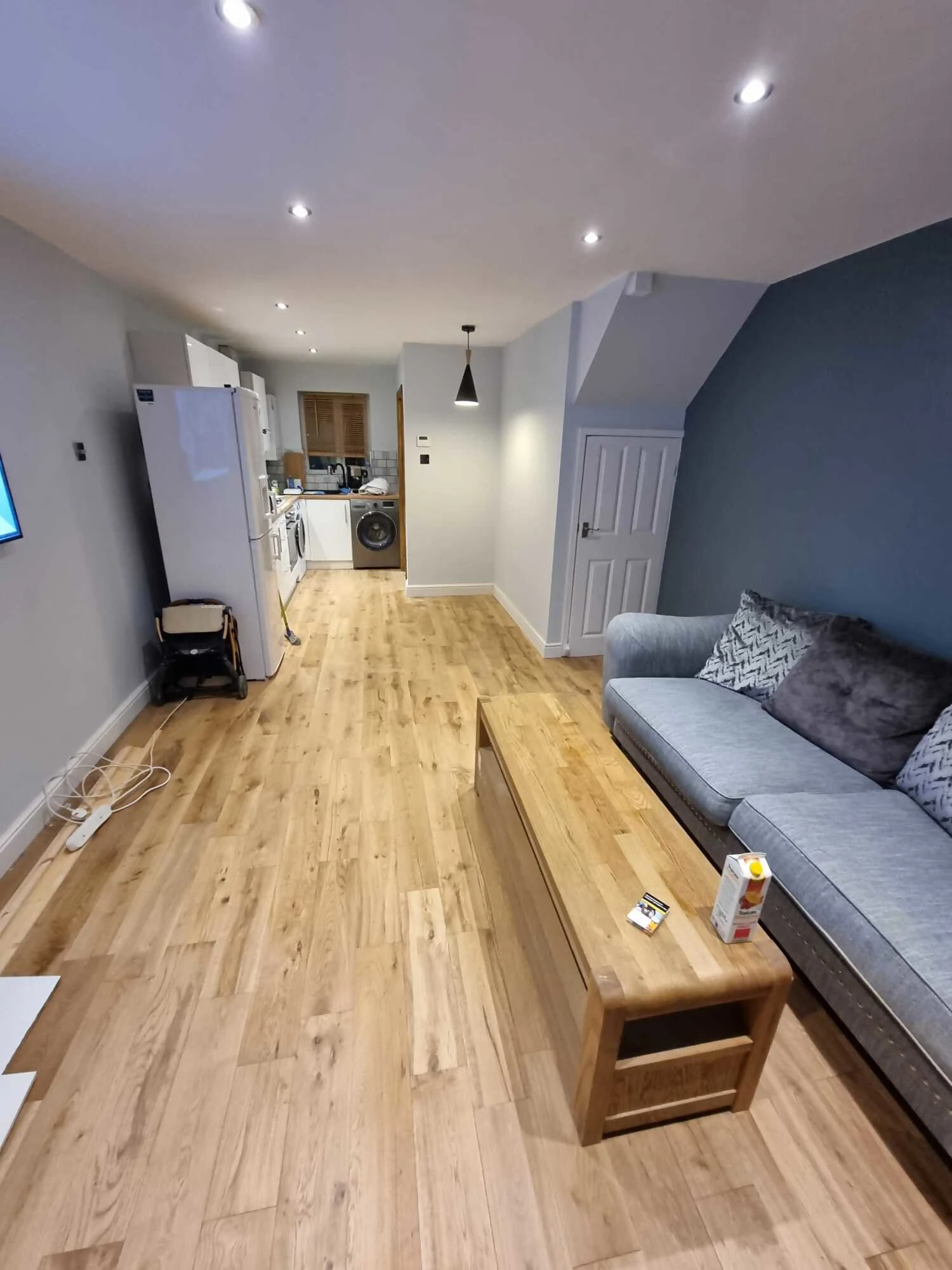 Images Ivo & Tina HK Service Ltd