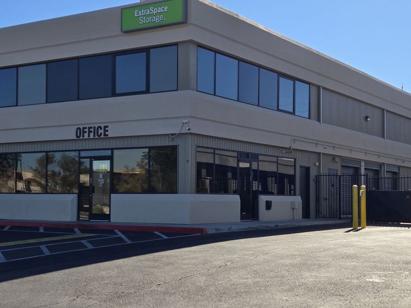 Images Extra Space Storage