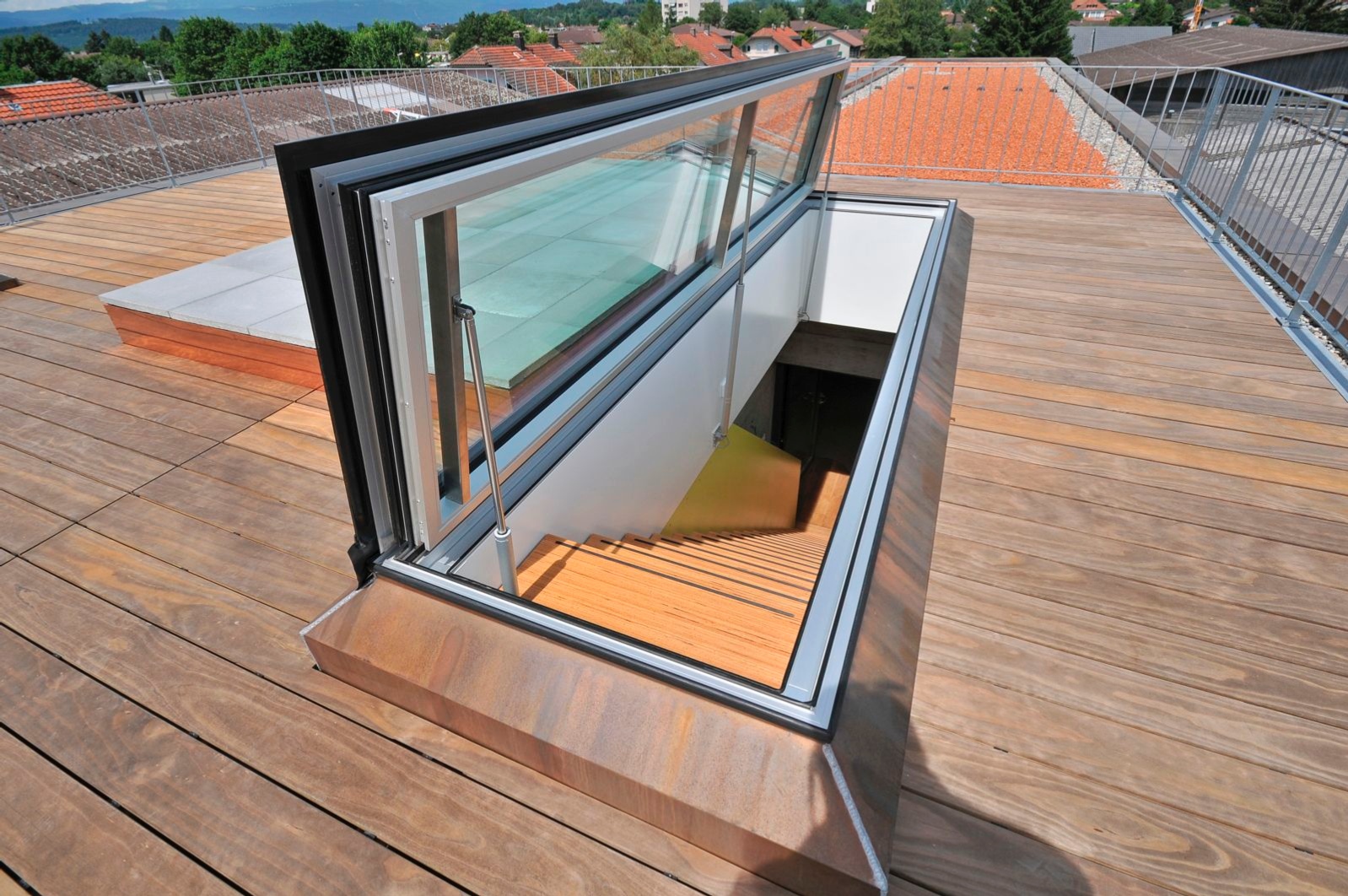 Feldmann & Co. AG, Aufzugtreppen, Treppenbau, Holzbau, Lyss, Kirchenfeldstrasse 35 in Lyss