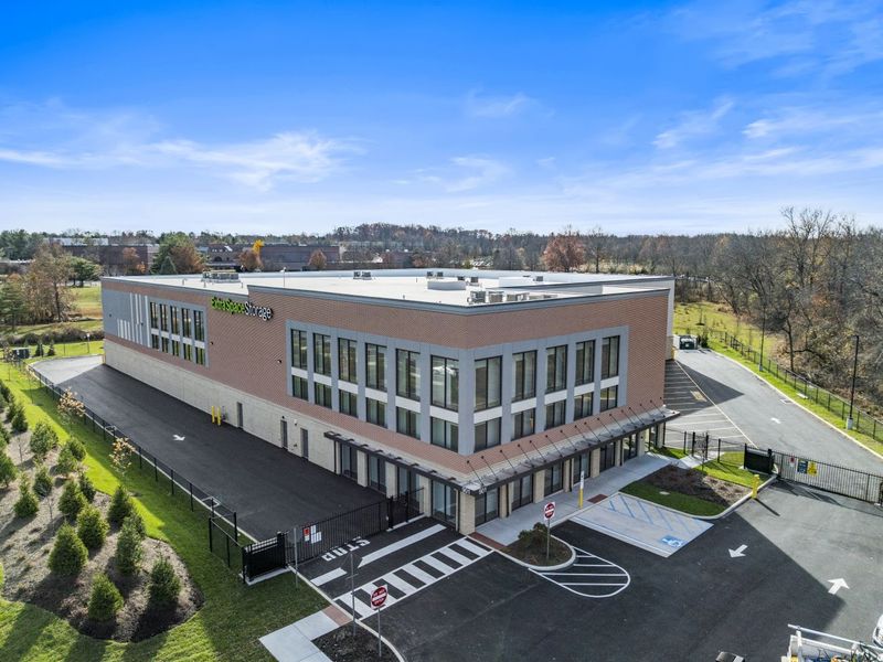 Images Extra Space Storage