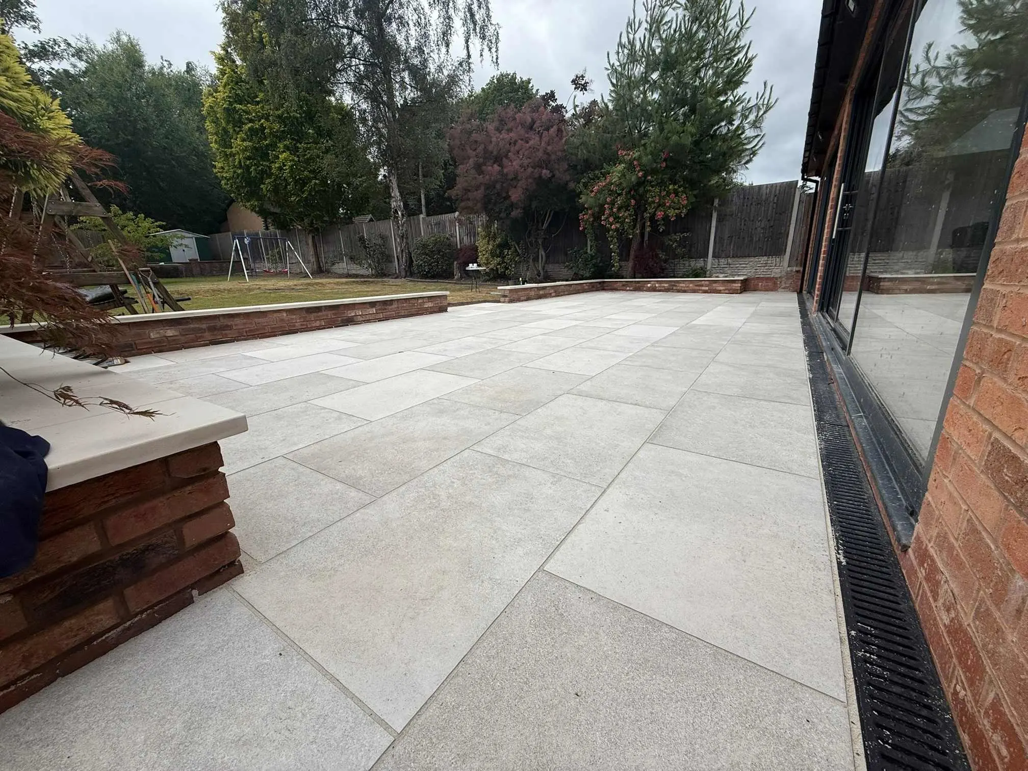 Images Dickens Heath Paving