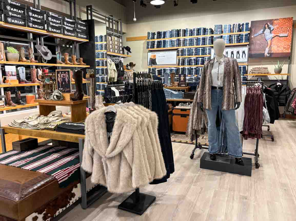 Ariat Brand Shop Image