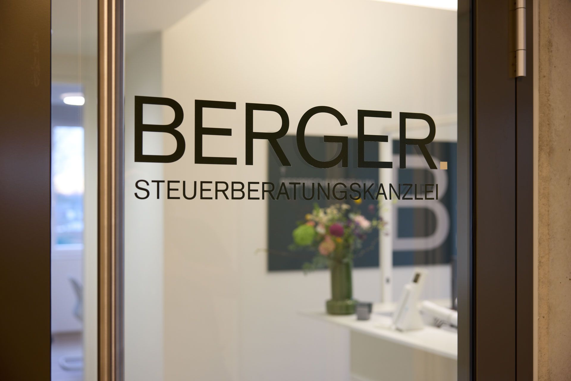 Steuerberatungskanzlei Jens Berger, Madrider Straße 25 in Mönchengladbach