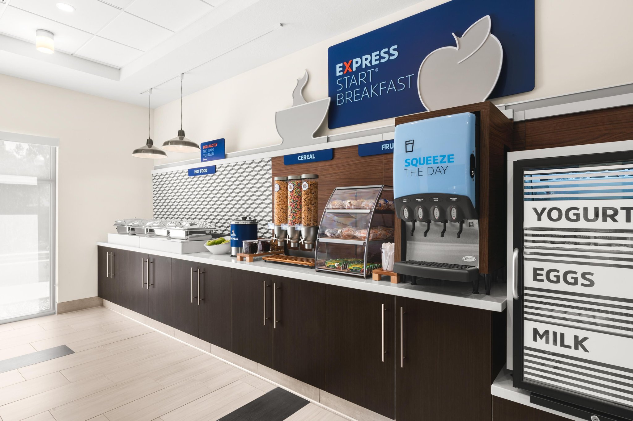 Holiday Inn Express & Suites Willows by IHG Image