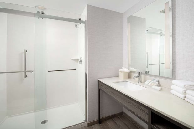 Images Hilton Garden Inn Miami Brickell South