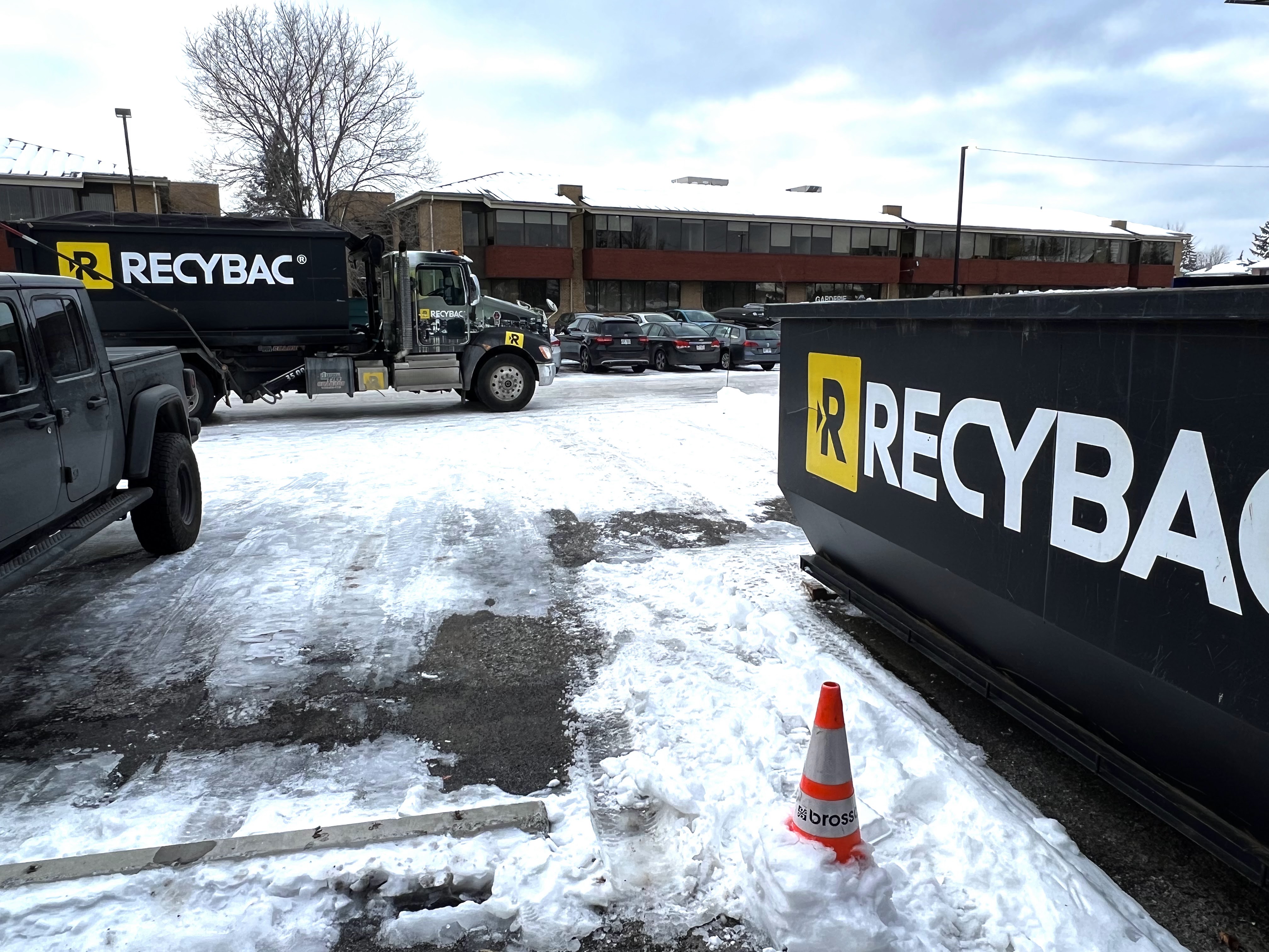 Images Location de conteneur RECYBAC Longueuil