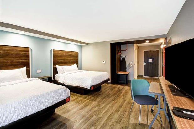 Images Tru by Hilton Fort Wayne