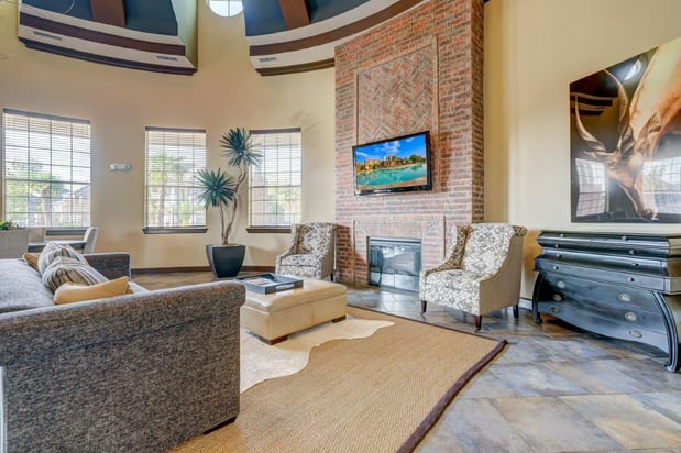 Images Chateau Mirage Apartment Homes