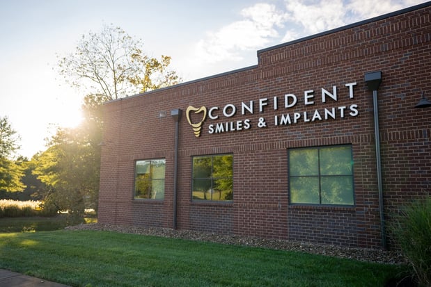 Images Confident Smiles & Implants