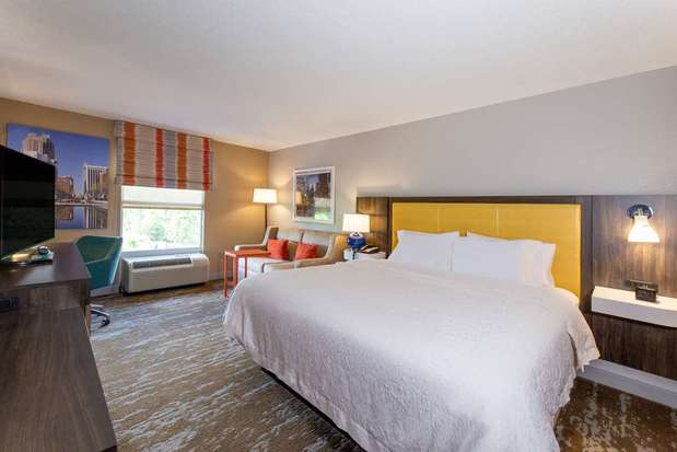 Images Hampton Inn & Suites Raleigh/Cary I-40 (PNC Arena)