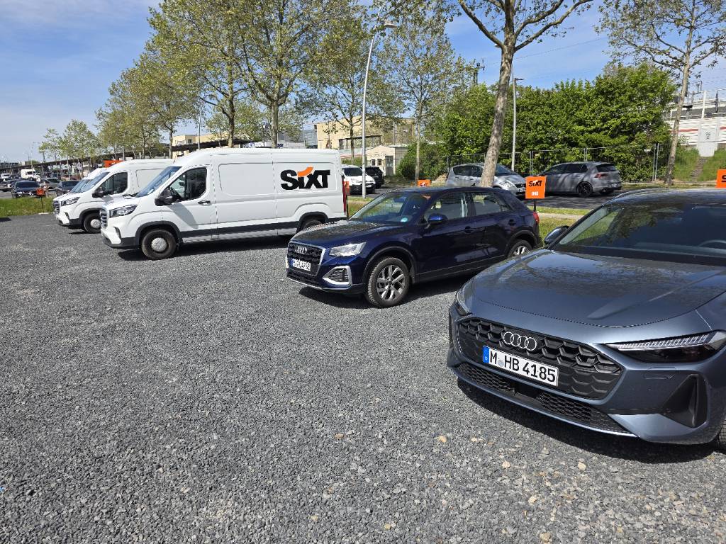 SIXT Autovermietung Siegburg/Bonn Hauptbahnhof, Konrad-Adenauer-Allee 2 in Siegburg