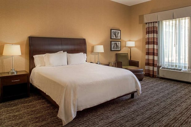 Images Hilton Garden Inn St. Louis Airport