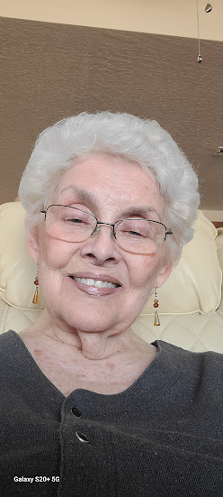 Images Naomia Bell, Counselor