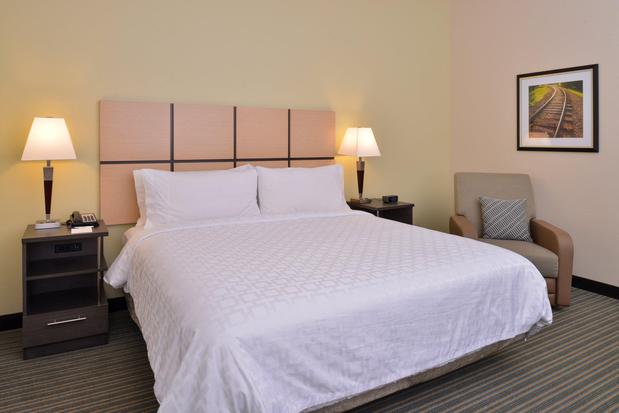 Images Candlewood Suites Austin Airport by IHG